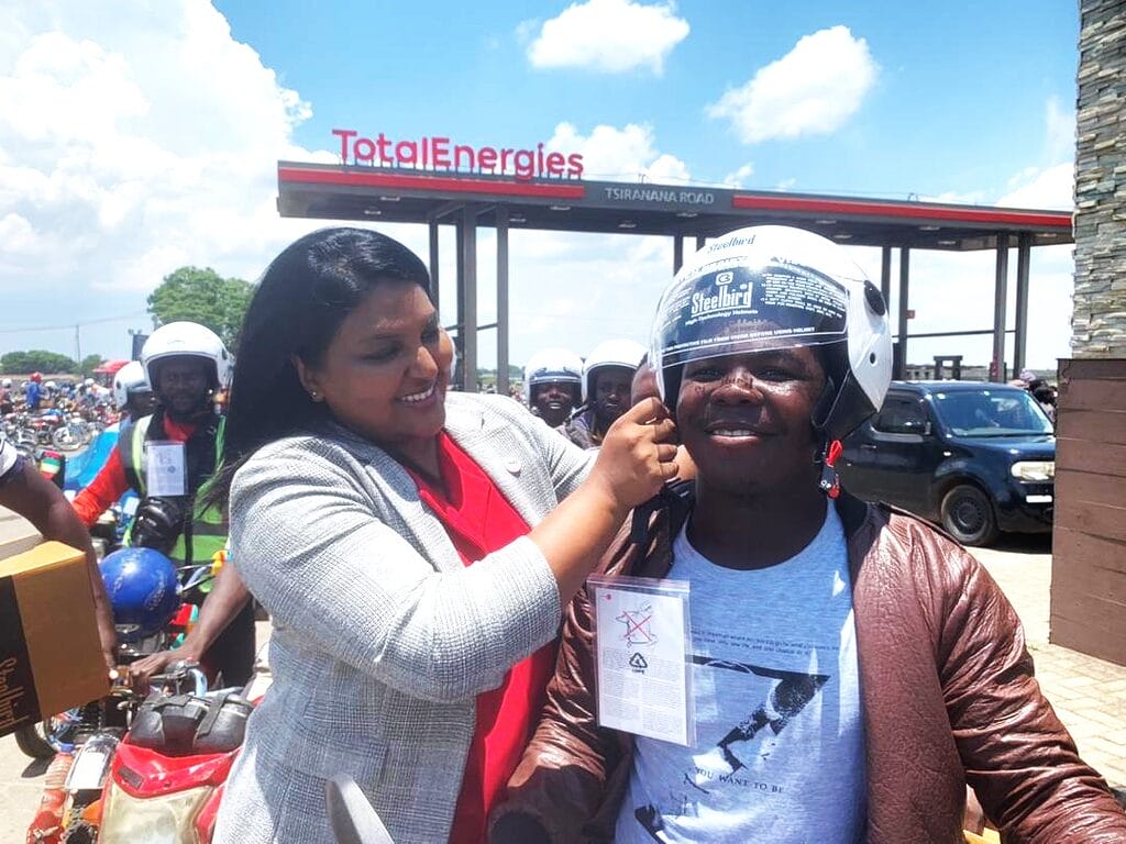Total Energies distributes helmets to Kabaza operators